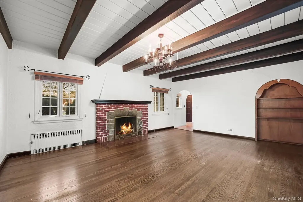 94 Parkway E Mount Vernon NY 10552