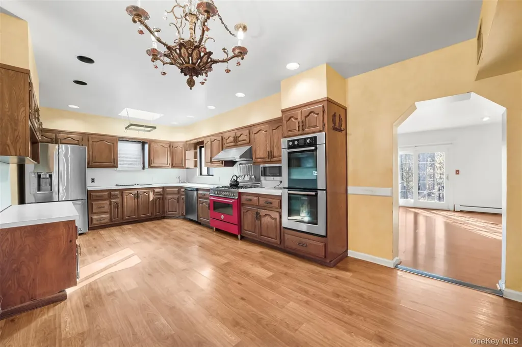 94 Parkway E Mount Vernon NY 10552