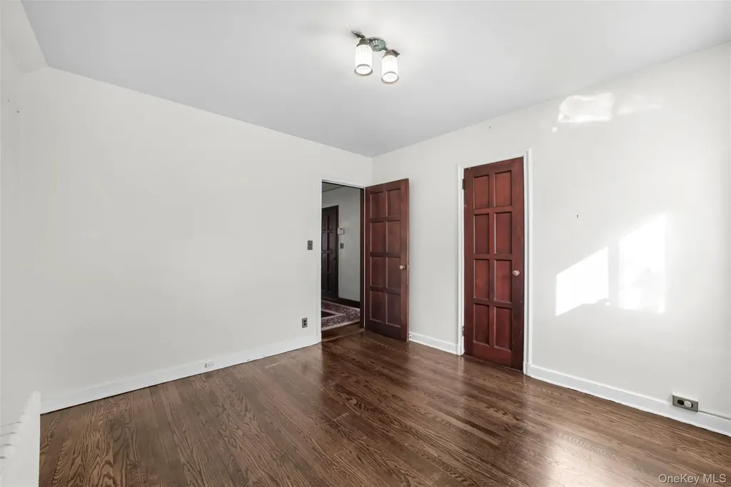 94 Parkway E Mount Vernon NY 10552