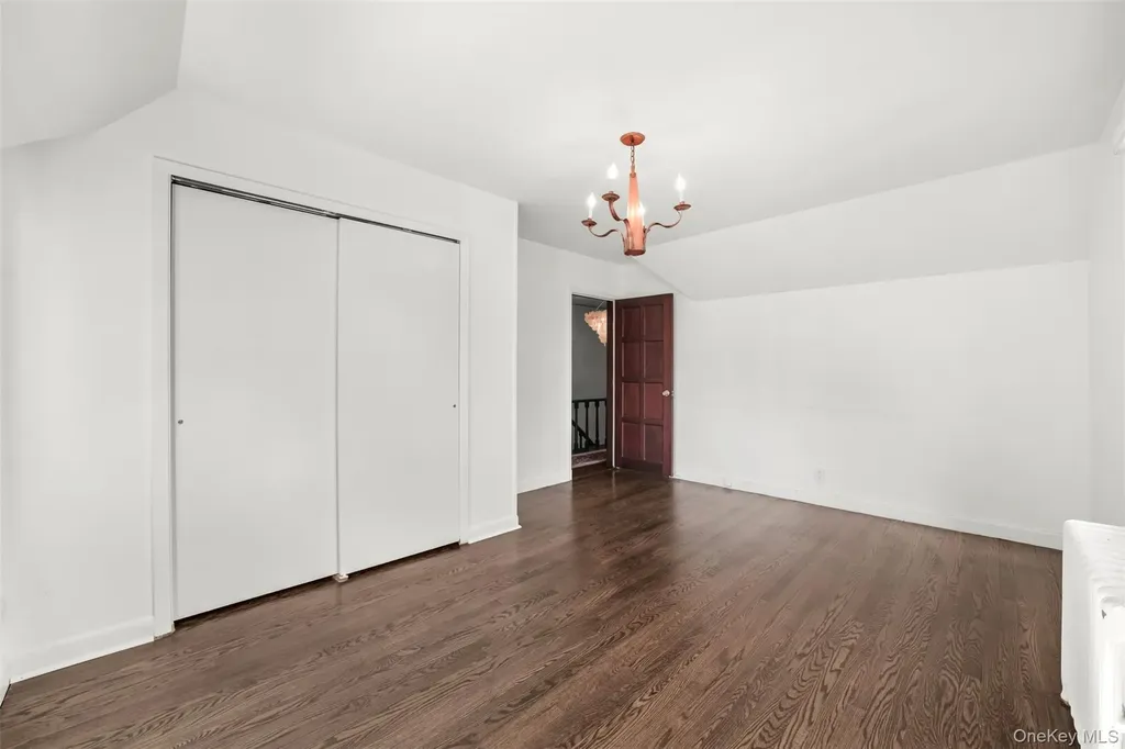 94 Parkway E Mount Vernon NY 10552
