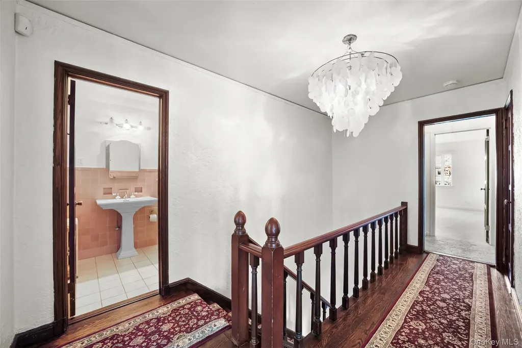 94 Parkway E Mount Vernon NY 10552