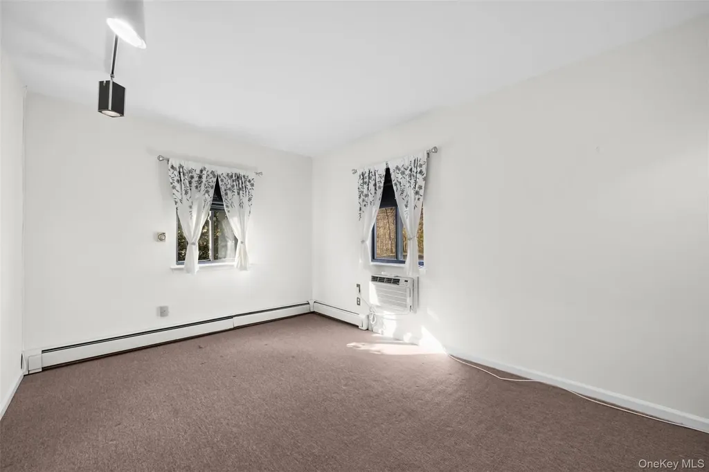 94 Parkway E Mount Vernon NY 10552