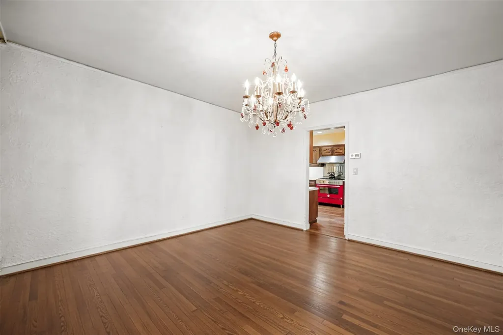 94 Parkway E Mount Vernon NY 10552