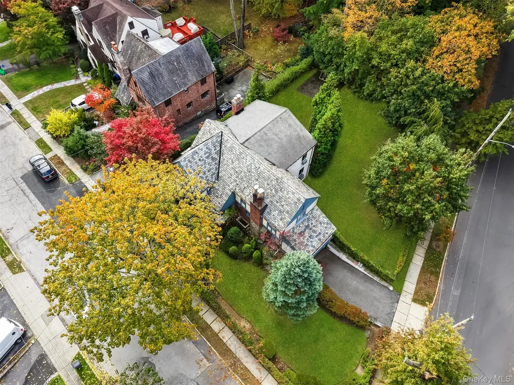 94 Parkway E Mount Vernon NY 10552