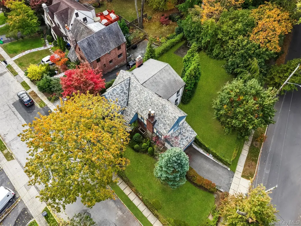 94 Parkway E Mount Vernon NY 10552
