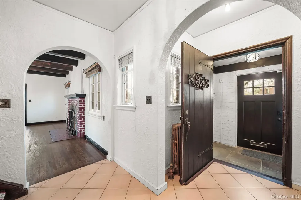 94 Parkway E Mount Vernon NY 10552
