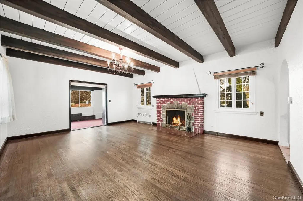 94 Parkway E Mount Vernon NY 10552