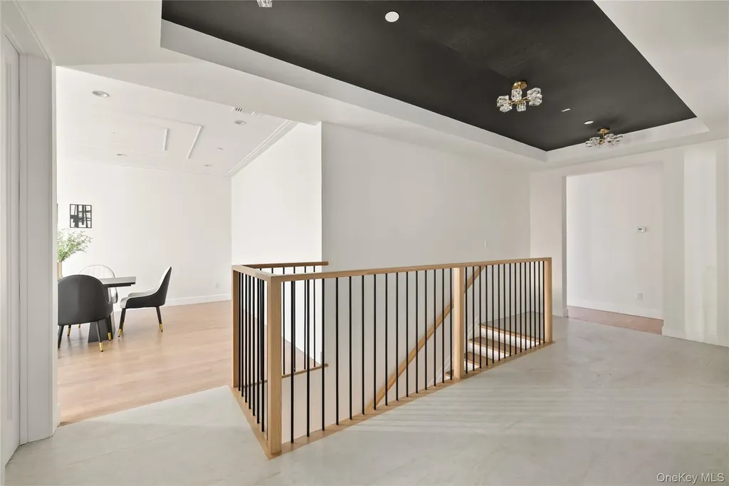 5 Valley Way Spring Valley NY 10977