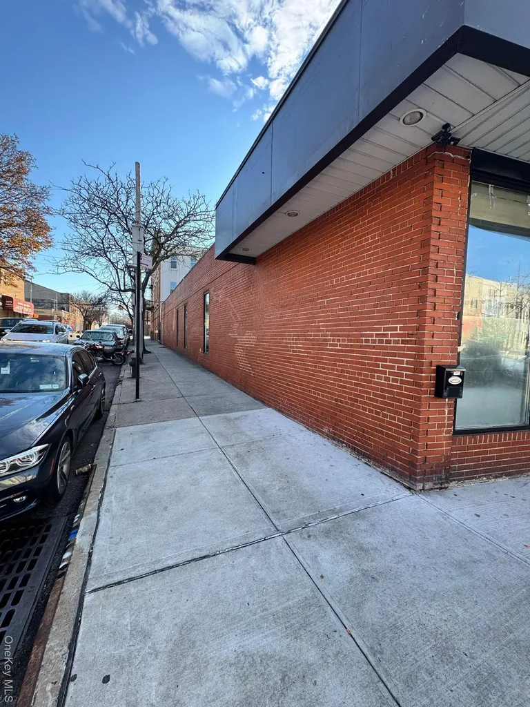 6918 Myrtle Avenue Ridgewood NY 11385