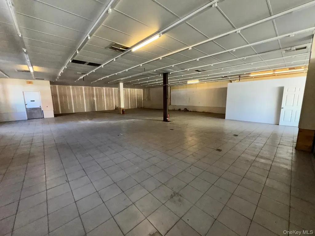 6918 Myrtle Avenue Ridgewood NY 11385