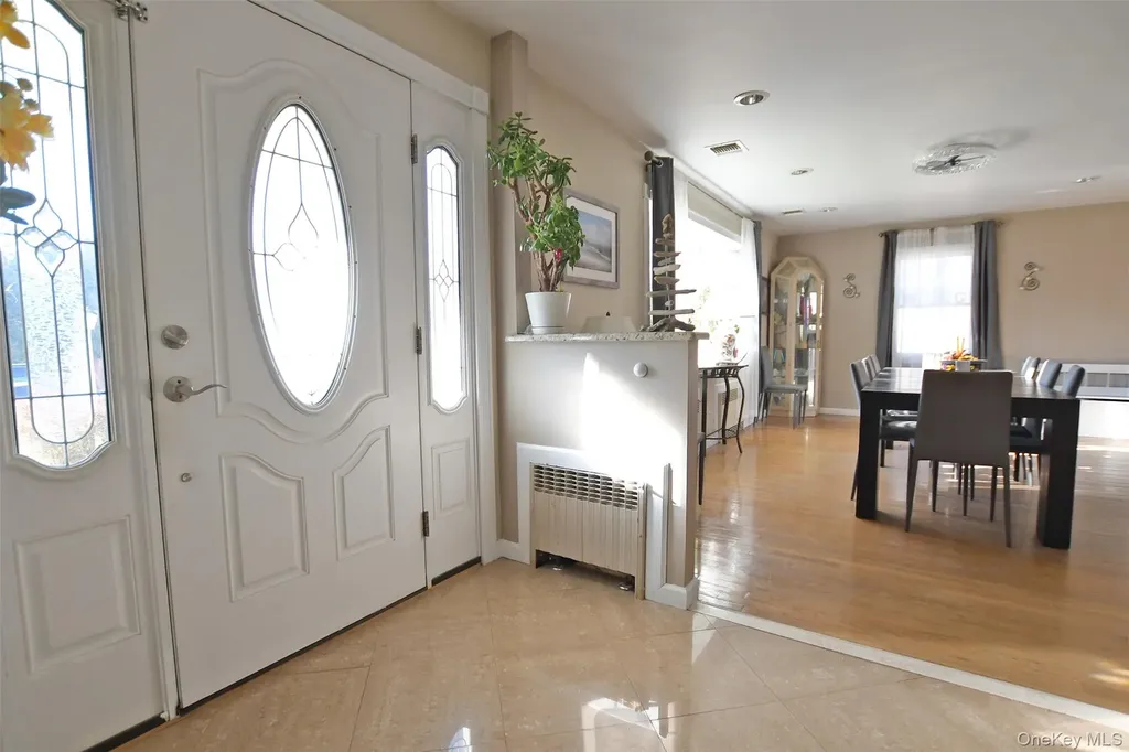 7 Maple Road Middle Island NY 11953