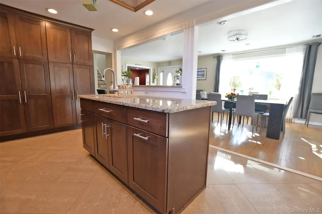 7 Maple Road Middle Island NY 11953