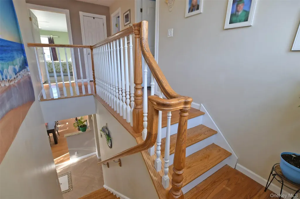 7 Maple Road Middle Island NY 11953