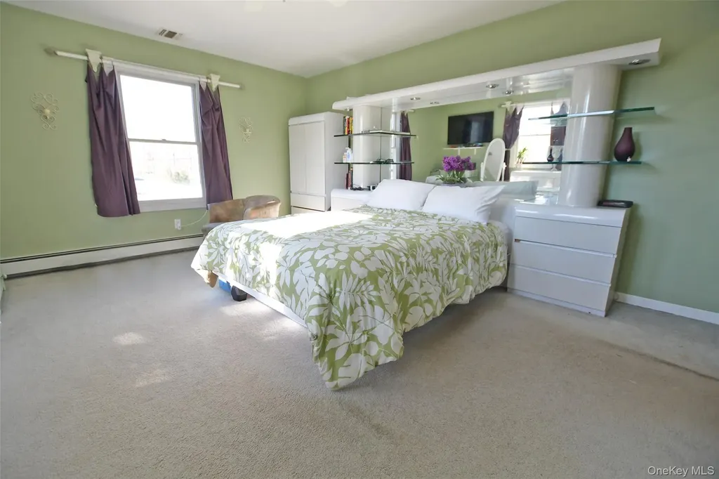 7 Maple Road Middle Island NY 11953