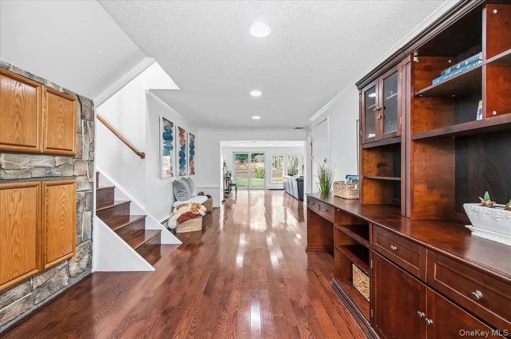 59 Hazelwood Drive Jericho NY 11753