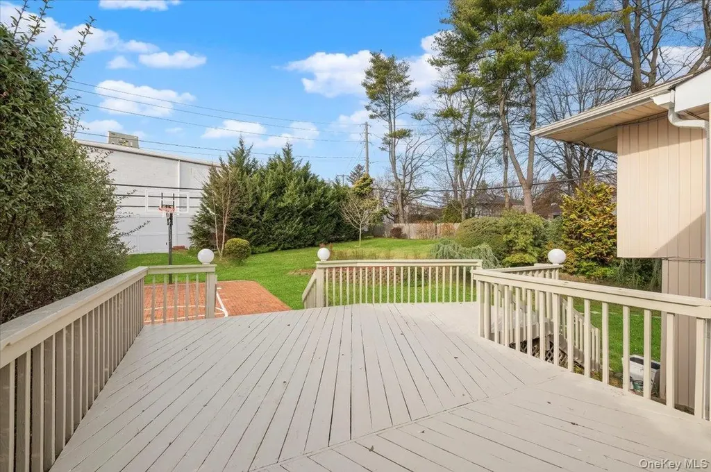 59 Hazelwood Drive Jericho NY 11753