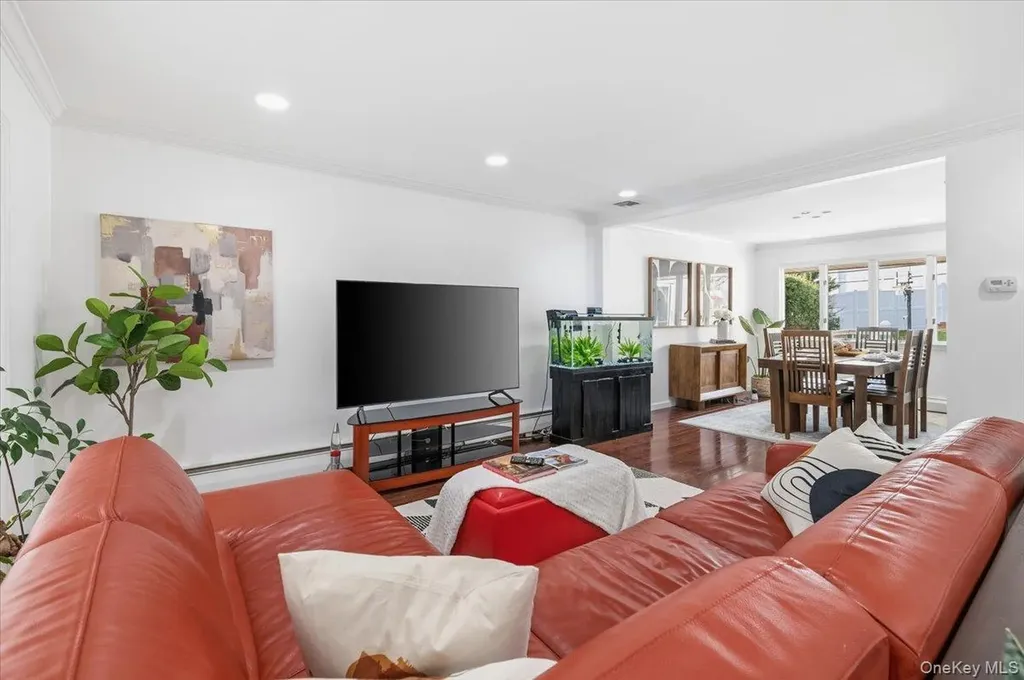59 Hazelwood Drive Jericho NY 11753