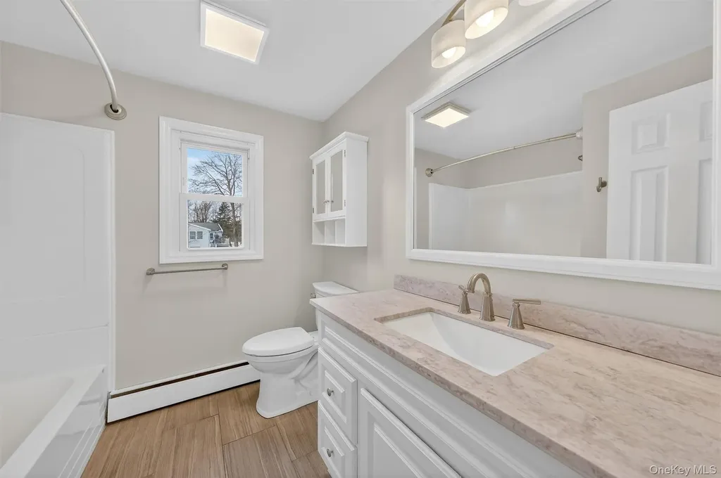 23 Bridle Path Newburgh NY 12550