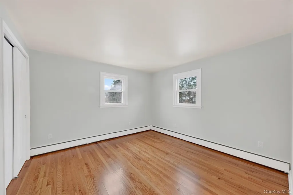 23 Bridle Path Newburgh NY 12550