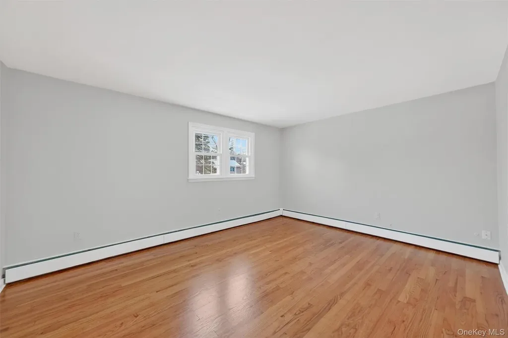 23 Bridle Path Newburgh NY 12550