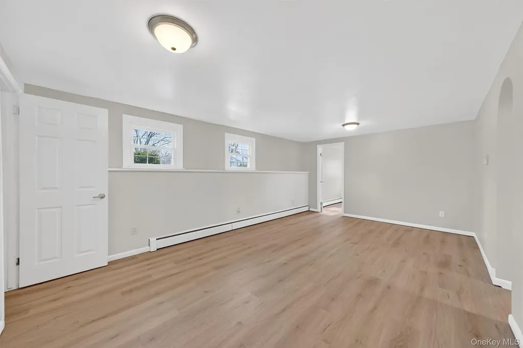 23 Bridle Path Newburgh NY 12550