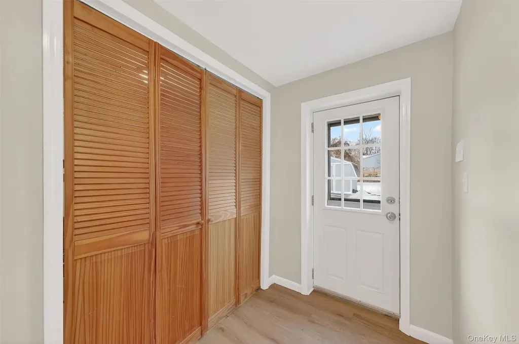 23 Bridle Path Newburgh NY 12550