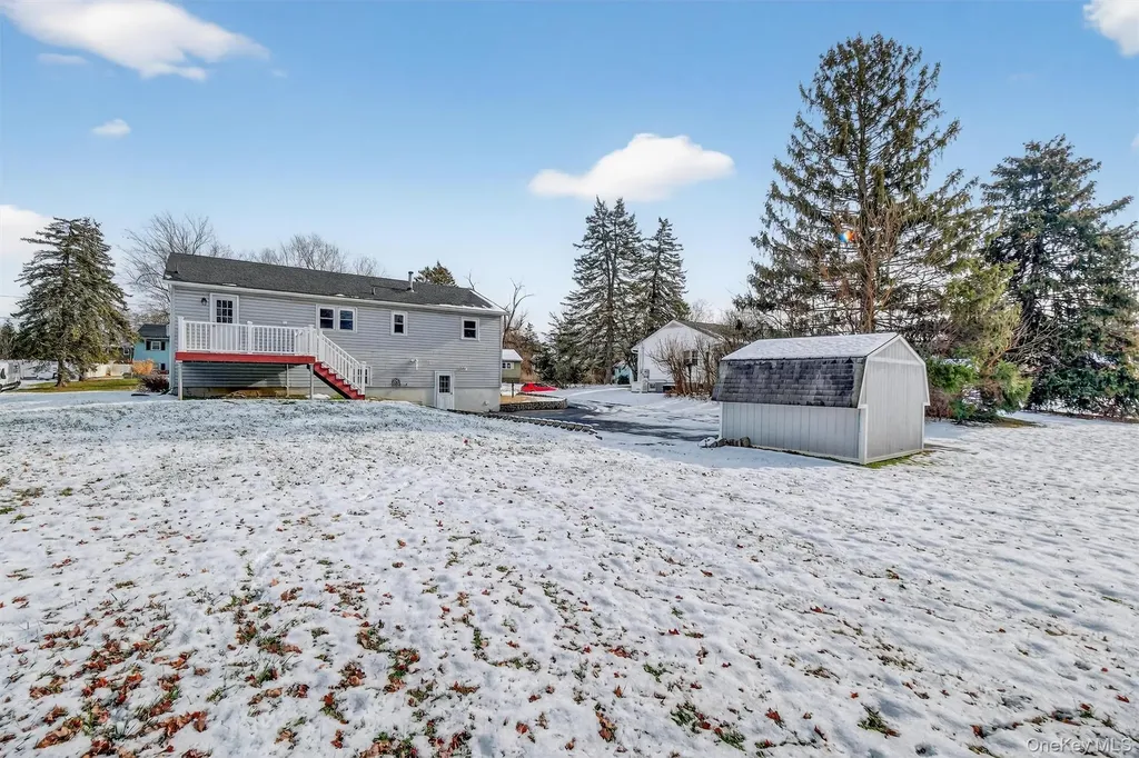23 Bridle Path Newburgh NY 12550