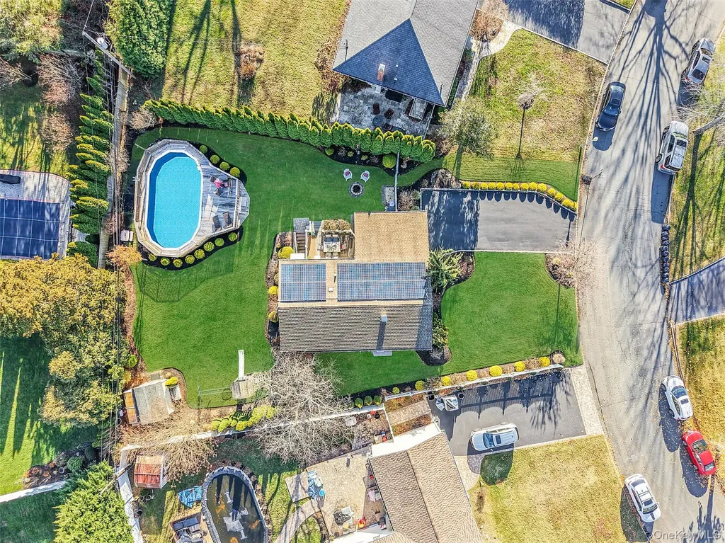 15 Penn Drive Smithtown NY 11787