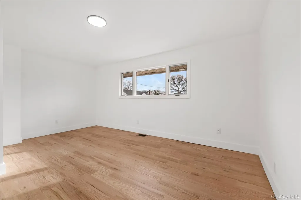 19 Hicks Avenue Syosset NY 11791