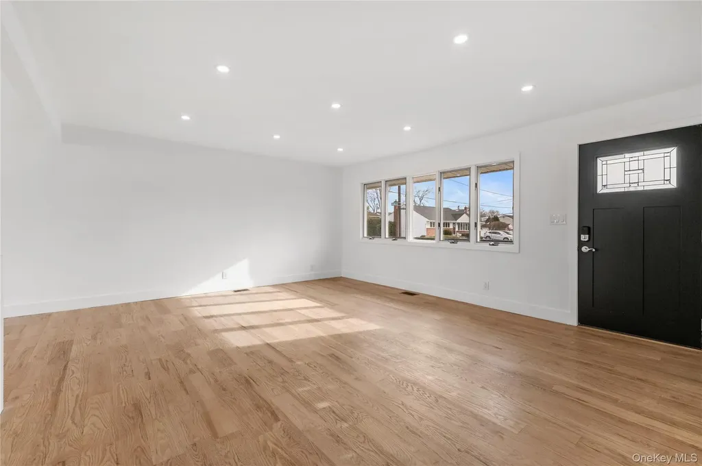 19 Hicks Avenue Syosset NY 11791
