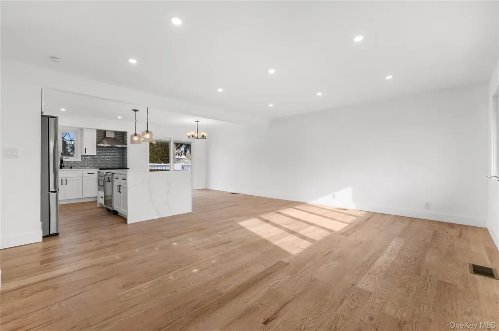 19 Hicks Avenue Syosset NY 11791