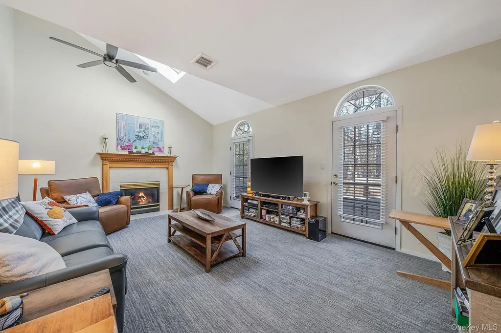 9 Minto Court Centereach NY 11720