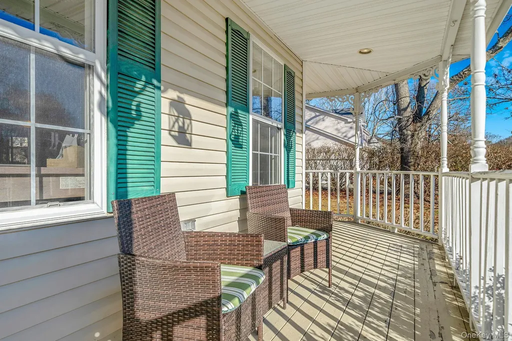 9 Minto Court Centereach NY 11720