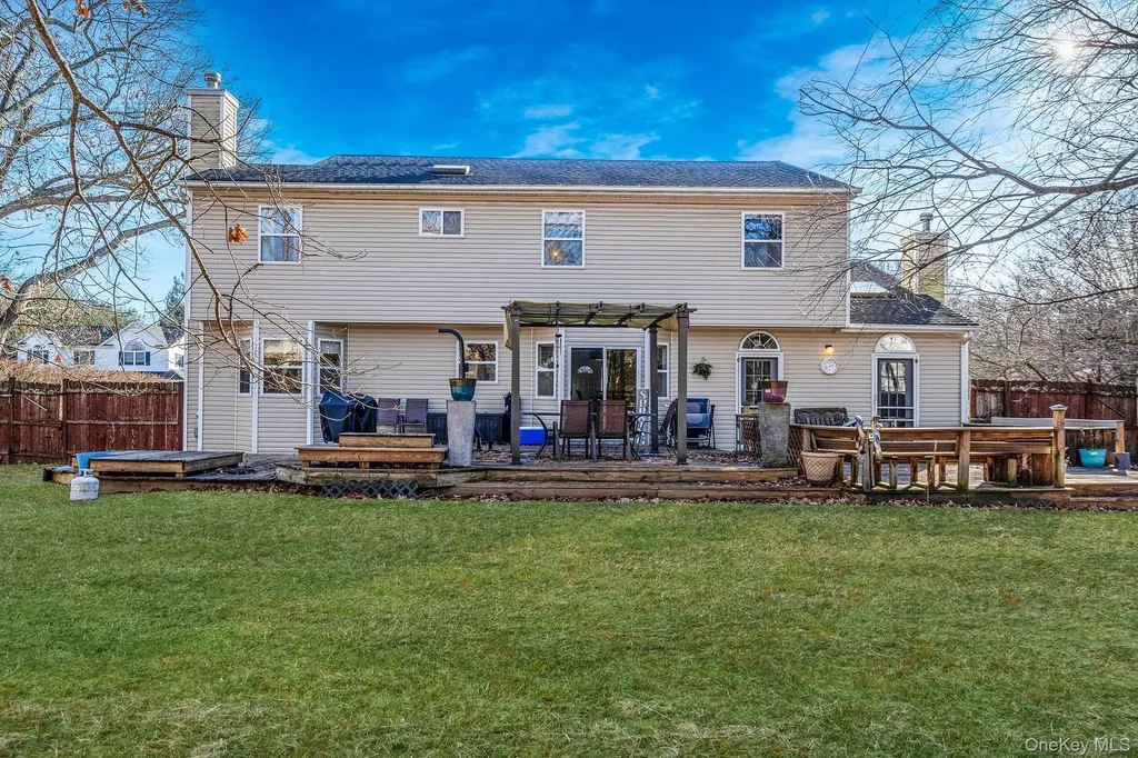 9 Minto Court Centereach NY 11720