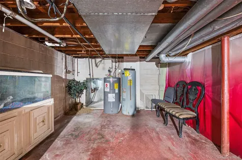 3 Poplar Road Amityville NY 11701