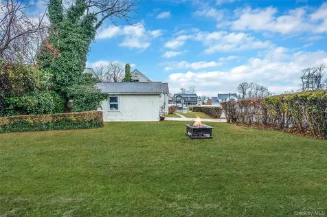 3 Poplar Road Amityville NY 11701