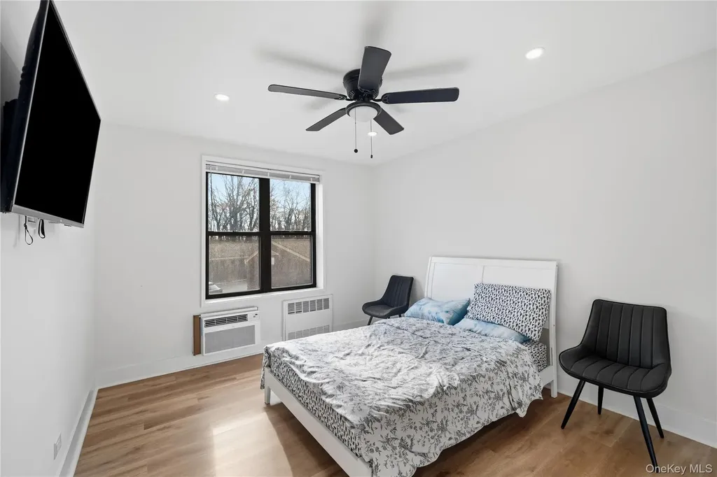 226-26 Union Turnpike Bayside NY 11364