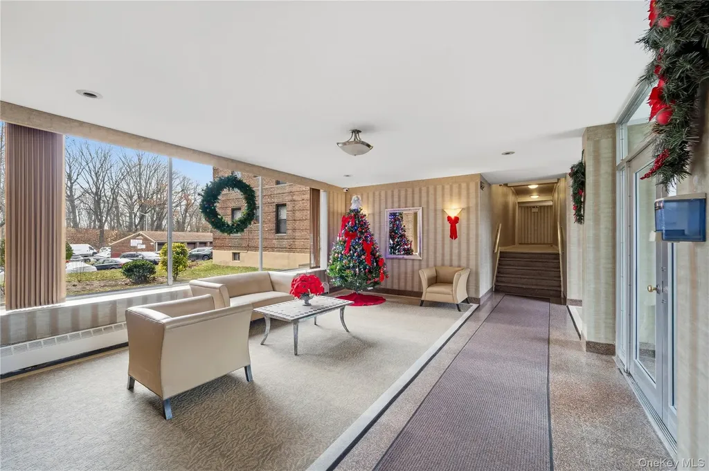 226-26 Union Turnpike Bayside NY 11364