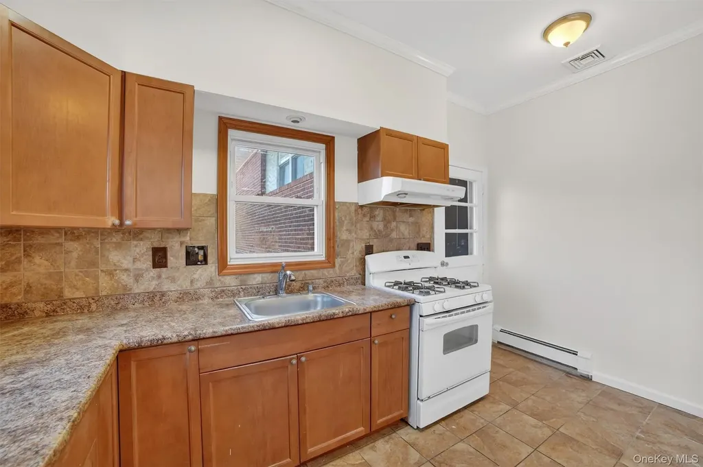 43 Arthur Place Yonkers NY 10701