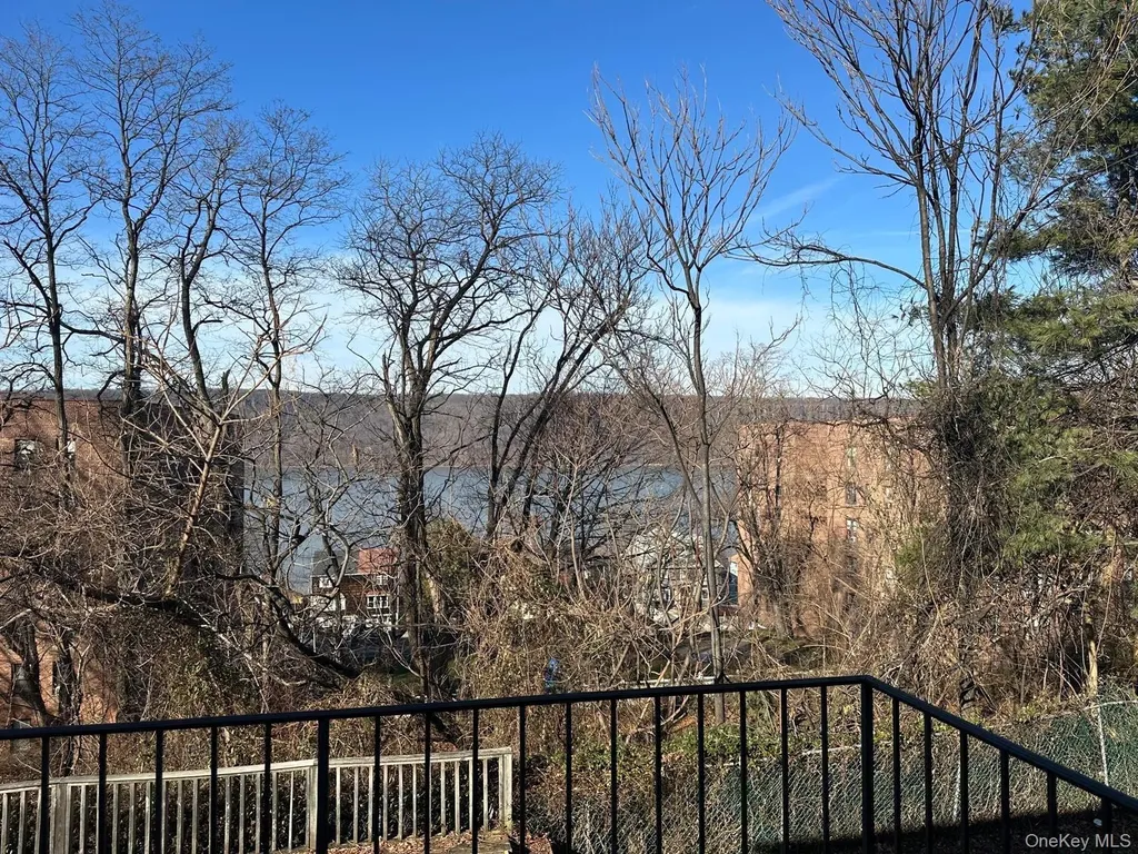 43 Arthur Place Yonkers NY 10701
