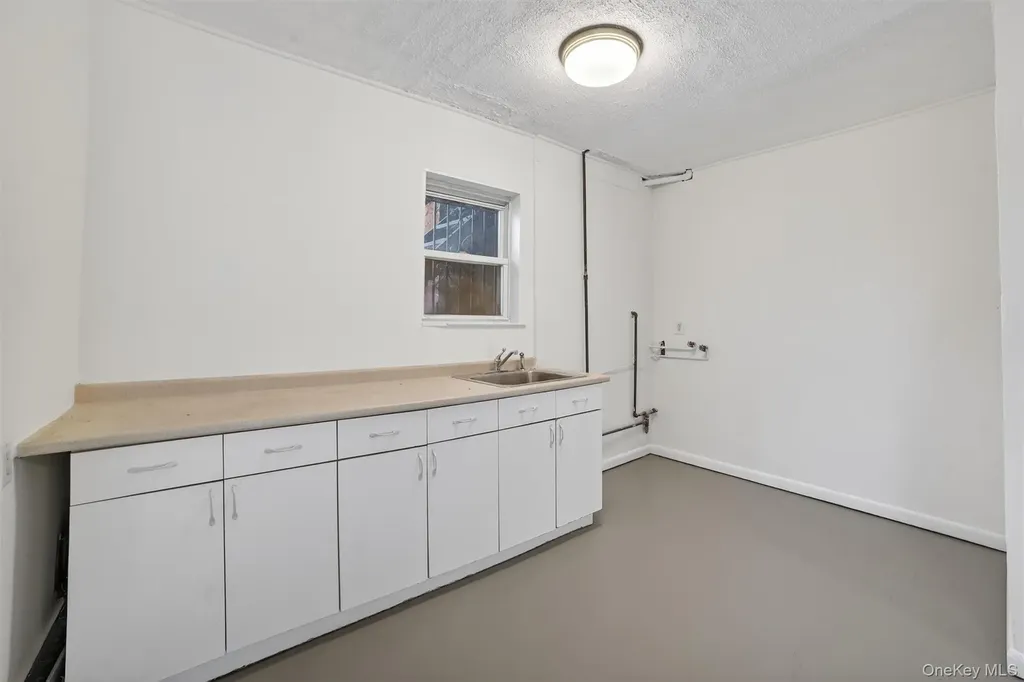 43 Arthur Place Yonkers NY 10701