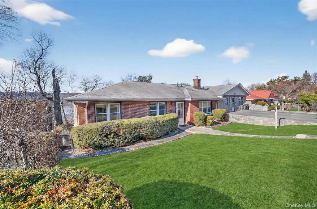 43 Arthur Place Yonkers NY 10701