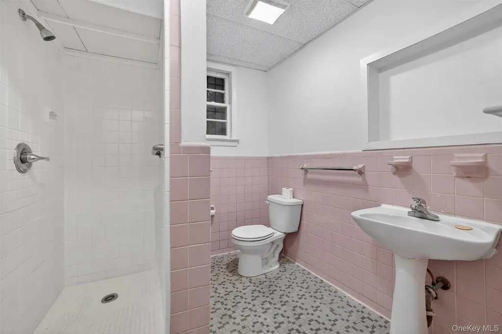 43 Arthur Place Yonkers NY 10701