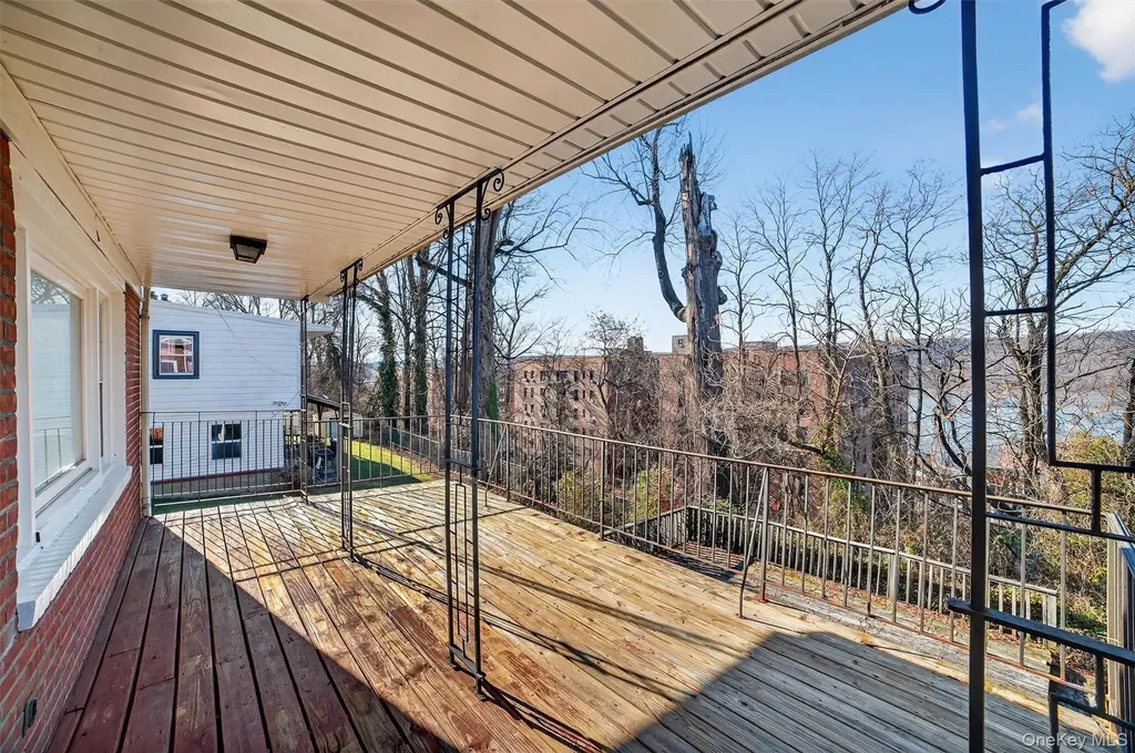 43 Arthur Place Yonkers NY 10701