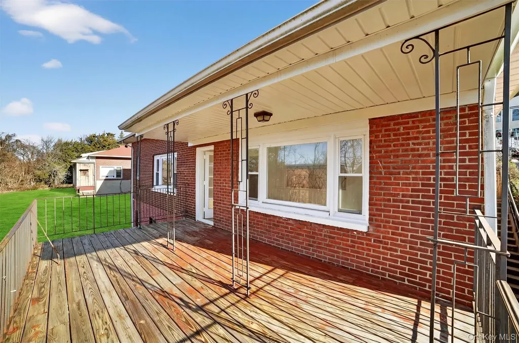 43 Arthur Place Yonkers NY 10701