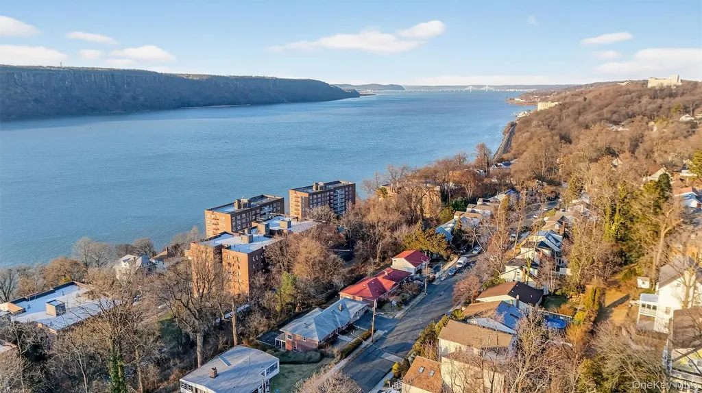 43 Arthur Place Yonkers NY 10701