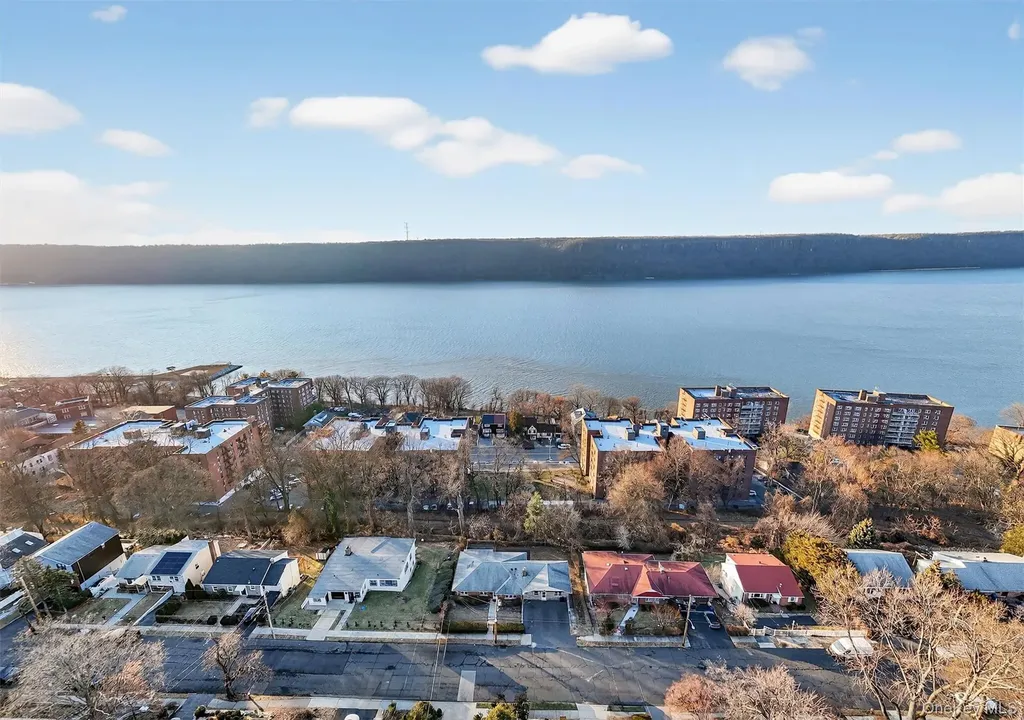 43 Arthur Place Yonkers NY 10701