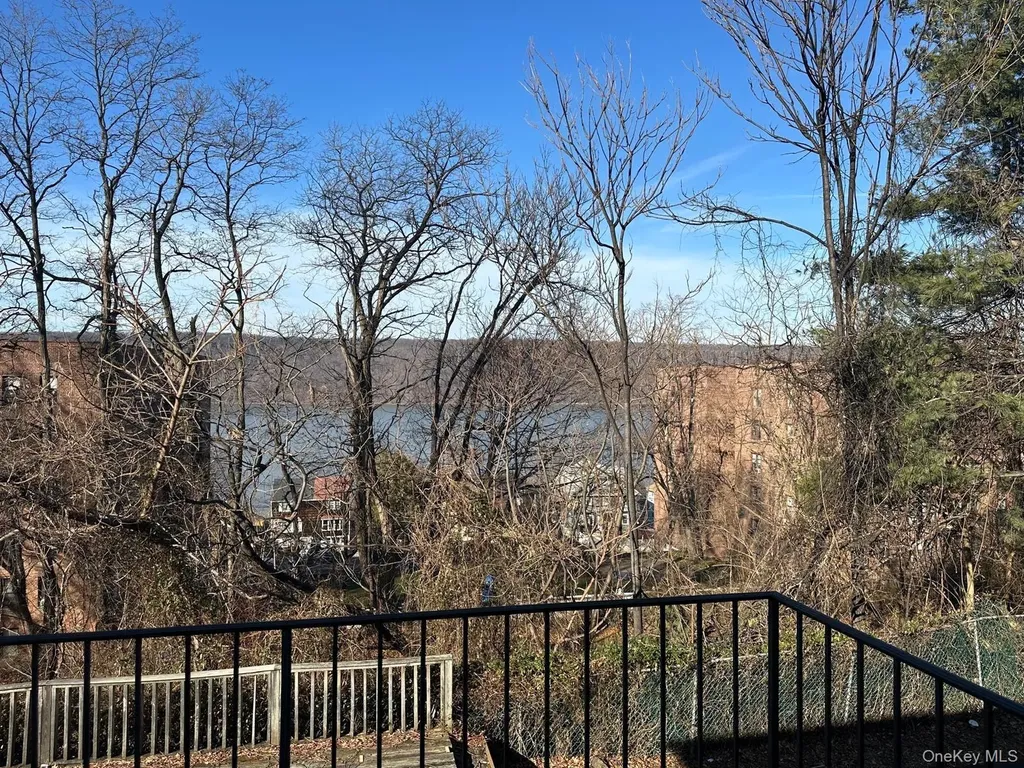 43 Arthur Place Yonkers NY 10701