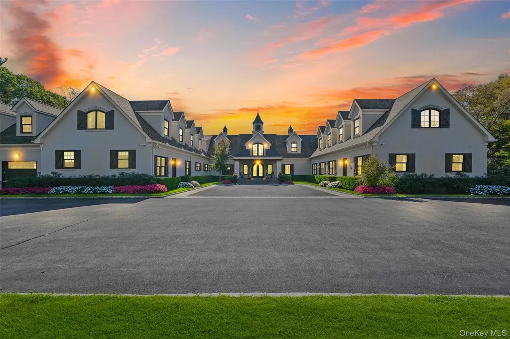 15 High Ridge Lane Locust Valley NY 11771