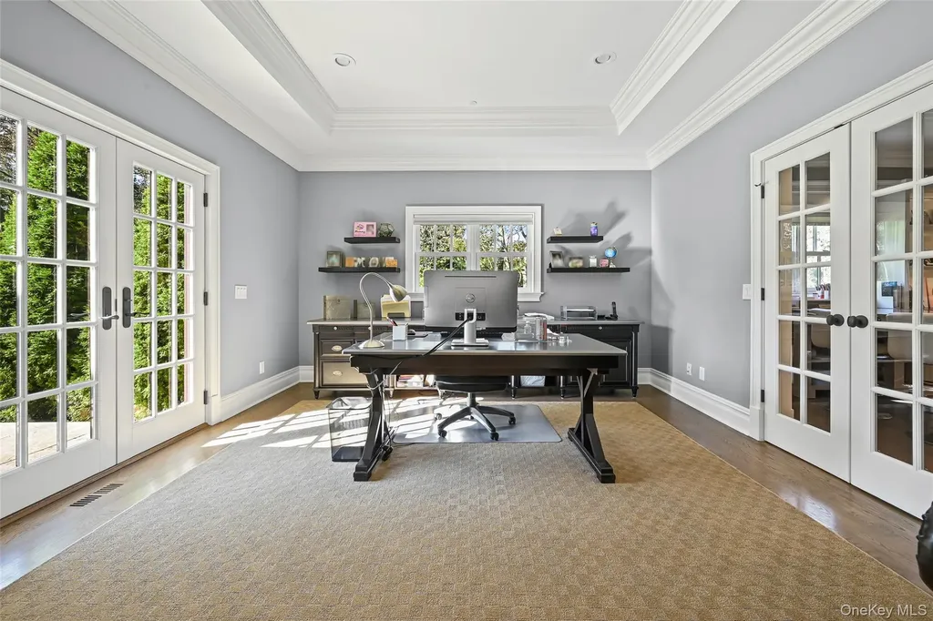 15 High Ridge Lane Locust Valley NY 11771